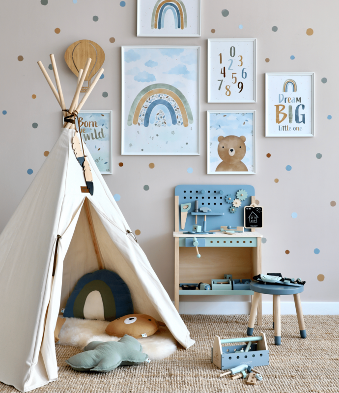 Spielecke mit Bildergalerie, Holzspielzeug &amp; Tipi