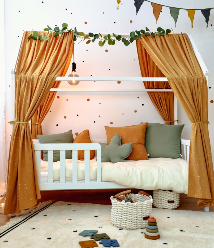 Kinderzimmer in Camel, Gold &amp; Khaki