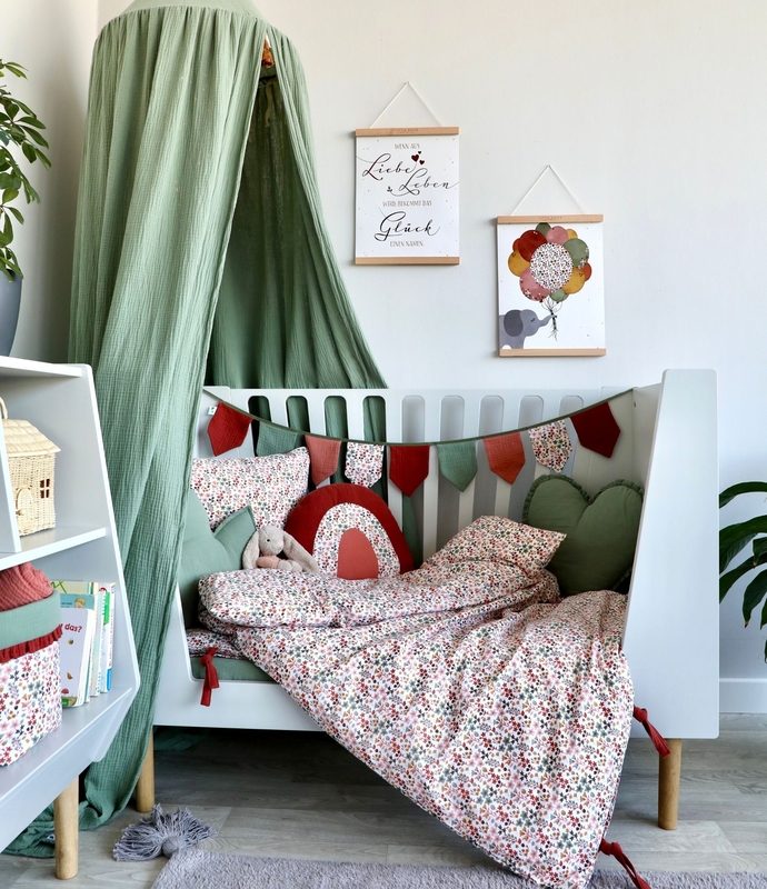 Kinderzimmer für Mädchen in Grau, Rostrot &amp; Khaki