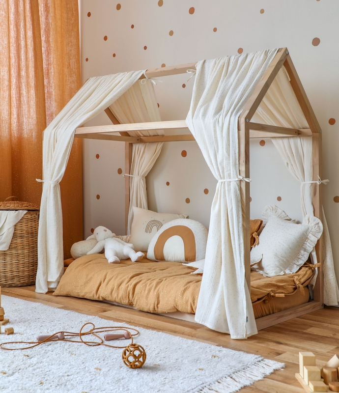 Kinderzimmer in Creme &amp; Camel